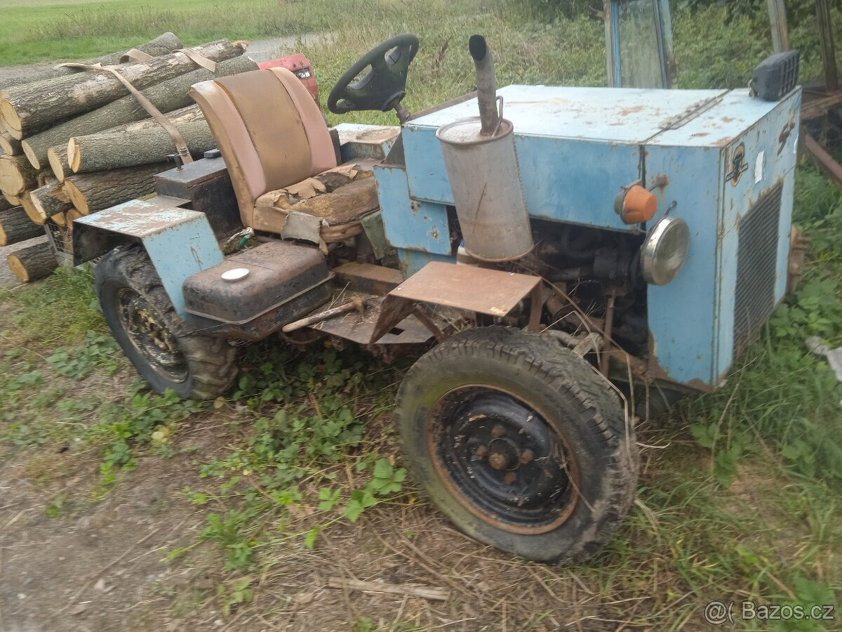 KOUPÍM TRAKTUREK , I VRAK - 3