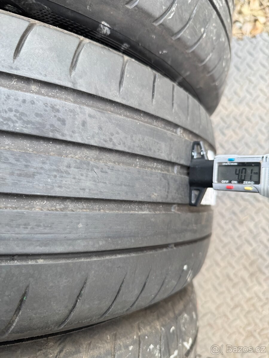 225/55/17 - Goodyear letní sada pneu - 3