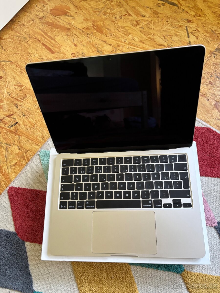 Apple MacBook Air 13 (M4, 2025) - 3
