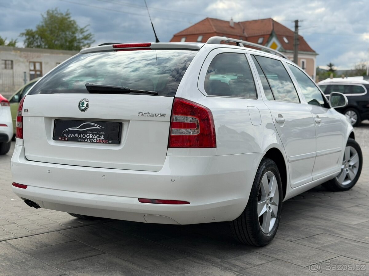 Škoda Octavia Combi 2.0 TDI CR DPF Elegance - 3