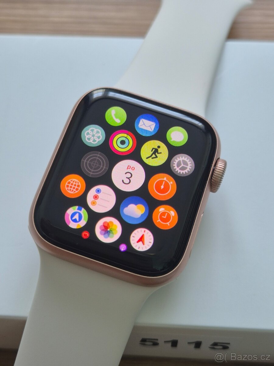 Apple Watch SE 40mm - 3