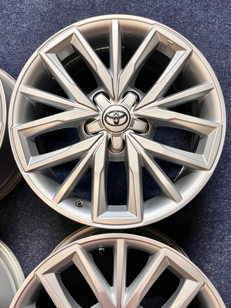 5x114,3 R17 Toyota Corolla Alu disky - NOVÝ STAV - 3