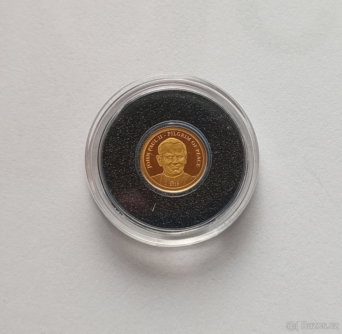 Zlatá medile – Jan Pavel II. (2010), Proof, 0,5 g Au 999,9 - 3
