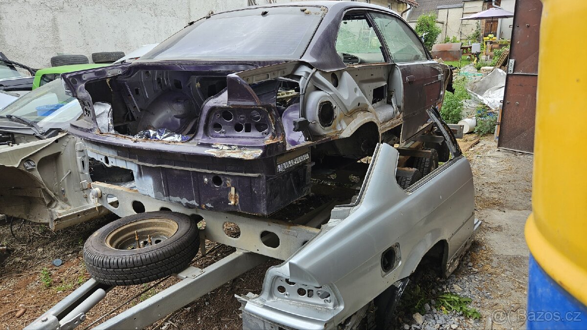 Karoserie E36 Coupe 320i - 3