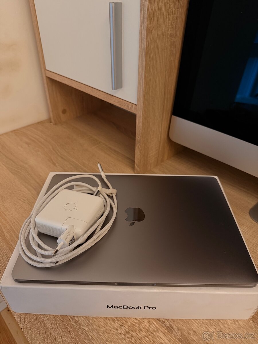 MacBook Pro 13" 2019, Touchbar - 3