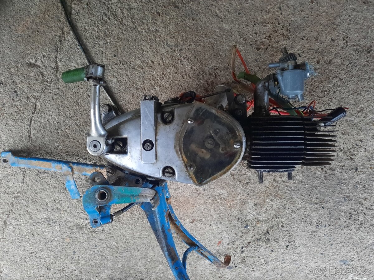 Motor jawa pionýr - 3