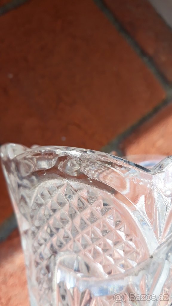 broušená váza - 3