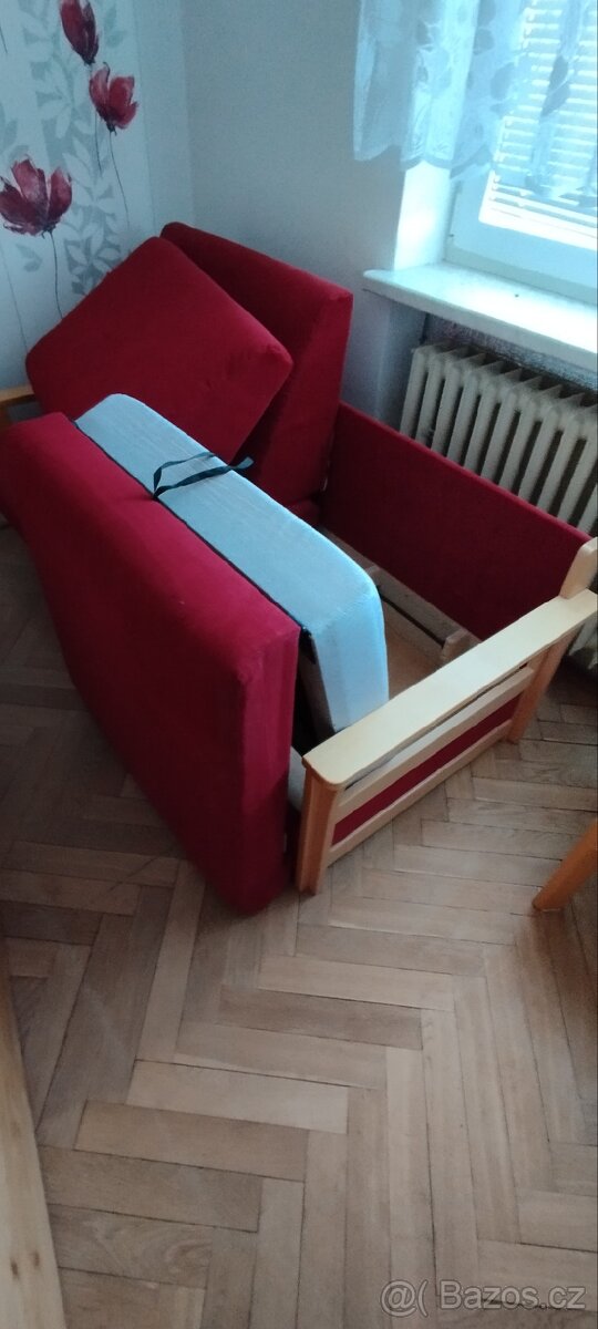 Prodám rozkládací sedačku+2 stoličky - 3