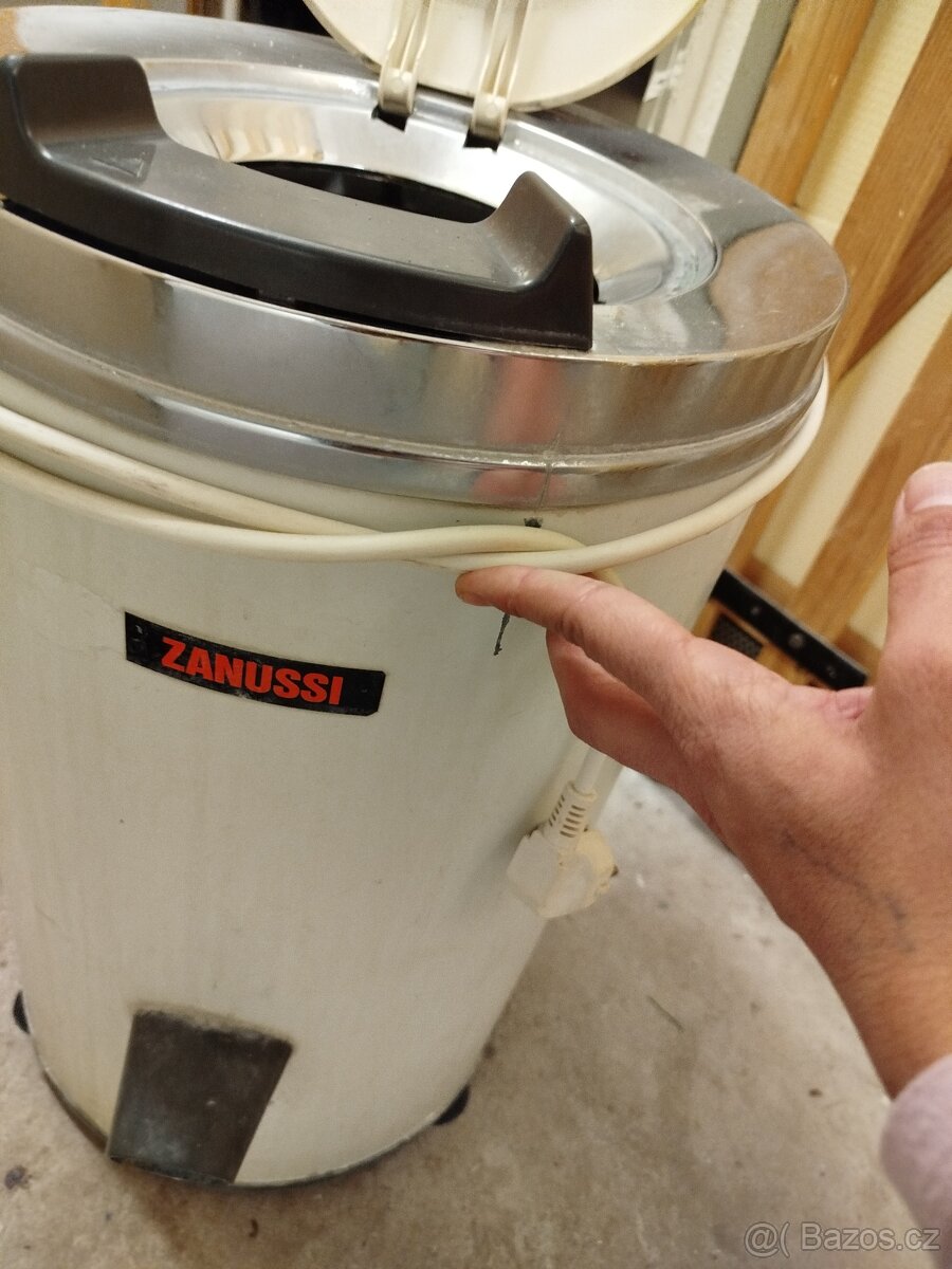 Roma pračka a ždímačka - 3