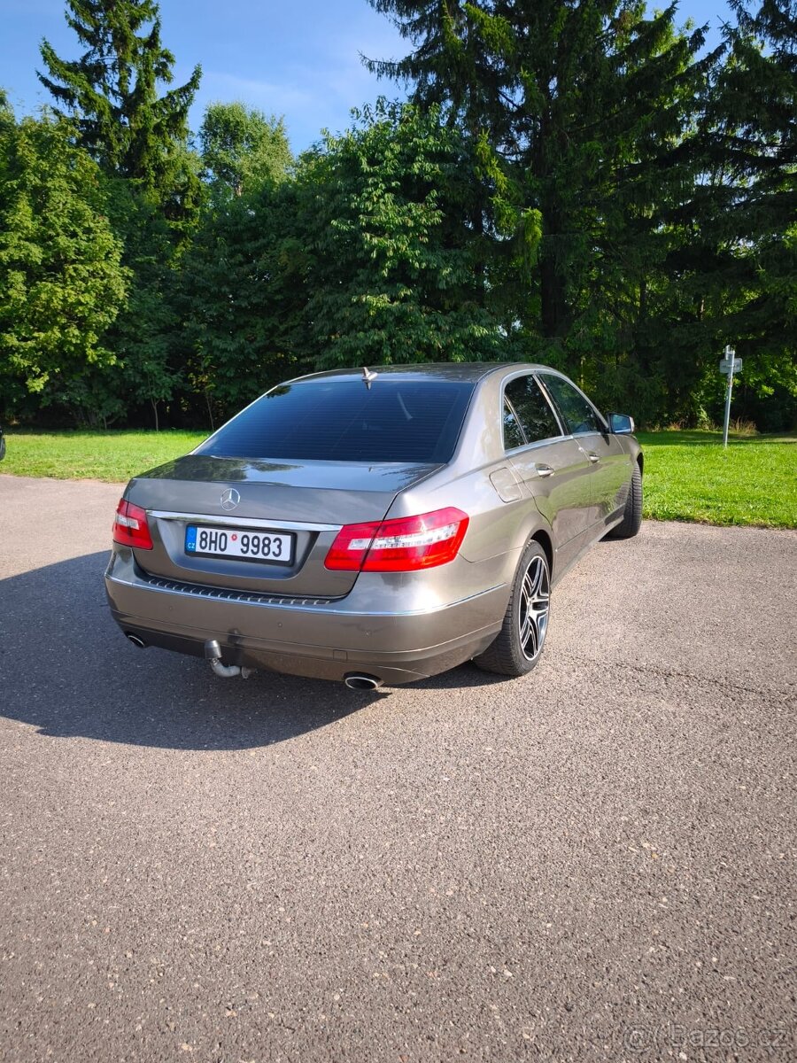 Mercedes E 350 CDI 4MATIC (W212) 170 kW - 3