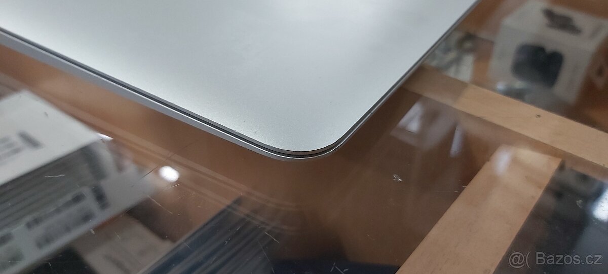 Apple MacBook Air 2017 - 3