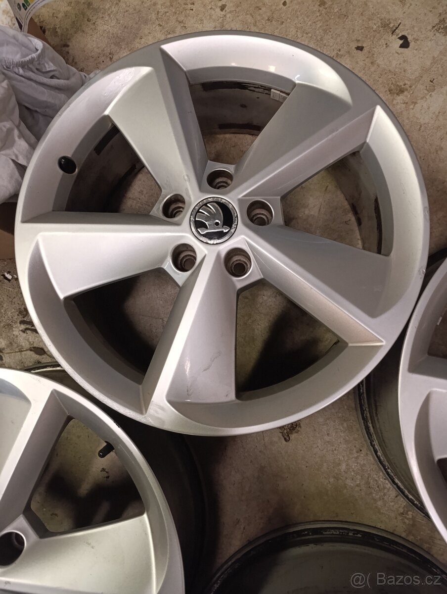 Kola škoda 5x112 R18 - 3