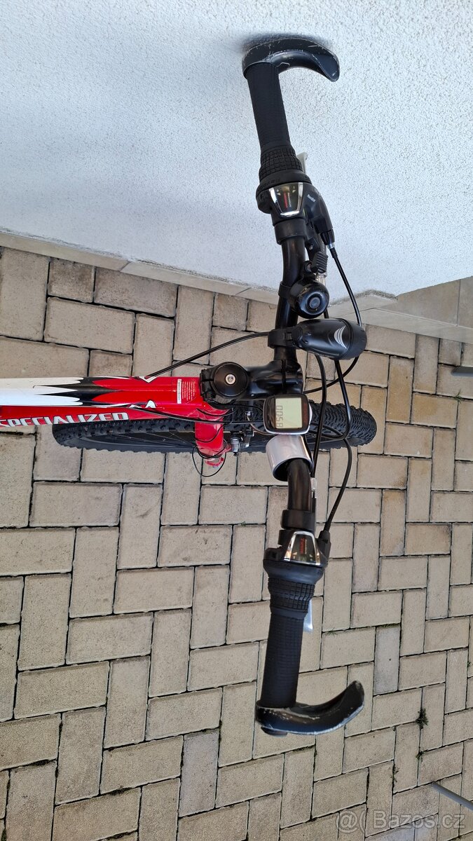 Specialized Hotrock 24" - 3x8 rychlostí - 3