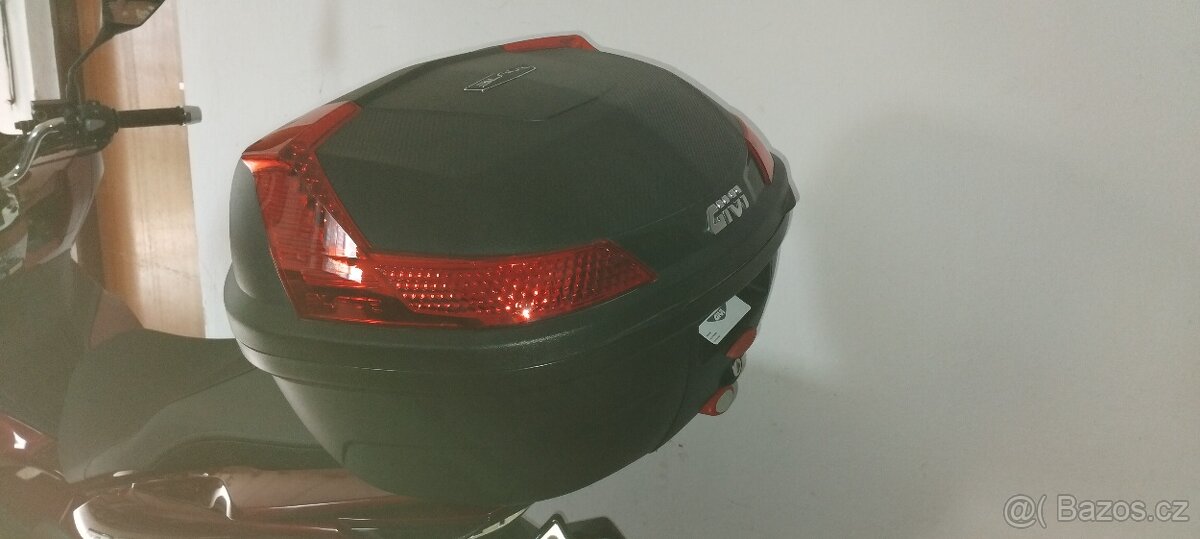 Kufr zn. Givi Blade B37N - 3