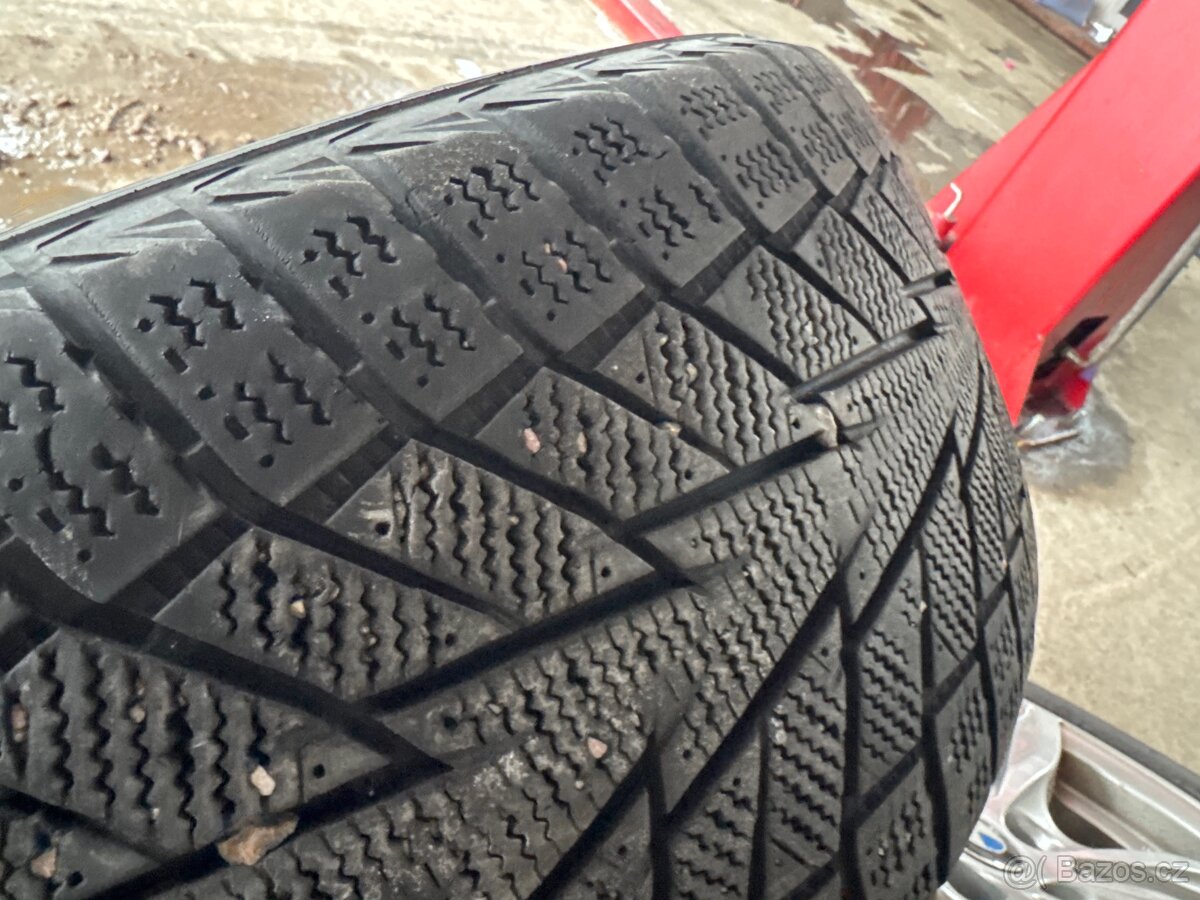 Zimní sada ALU R17 5x112 BMW 5 (G30/G31) 225/55 R17 - 3