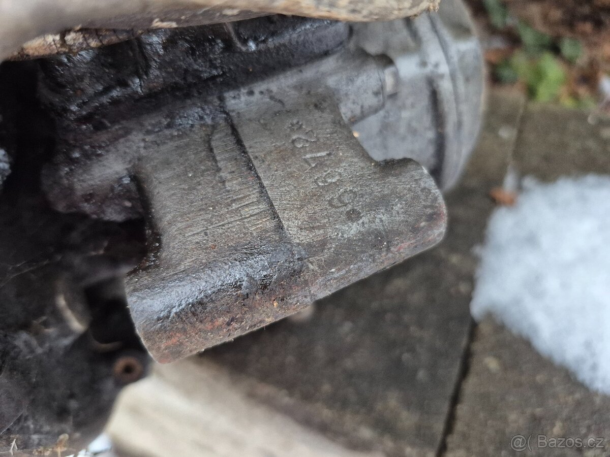 Motor jawa 100 robot - 3