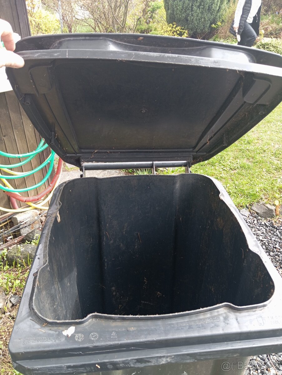 Popelnice 240l - 3