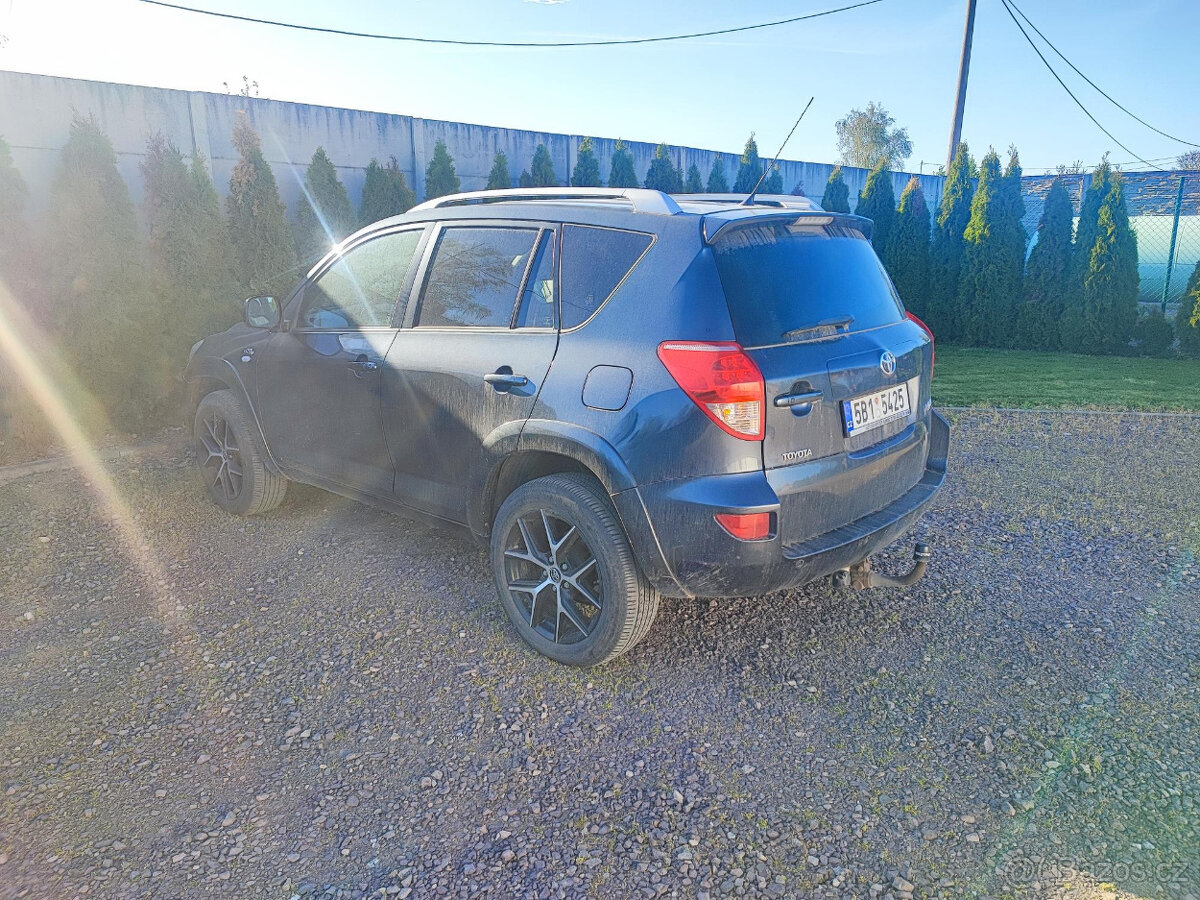 RAV 4 - 3