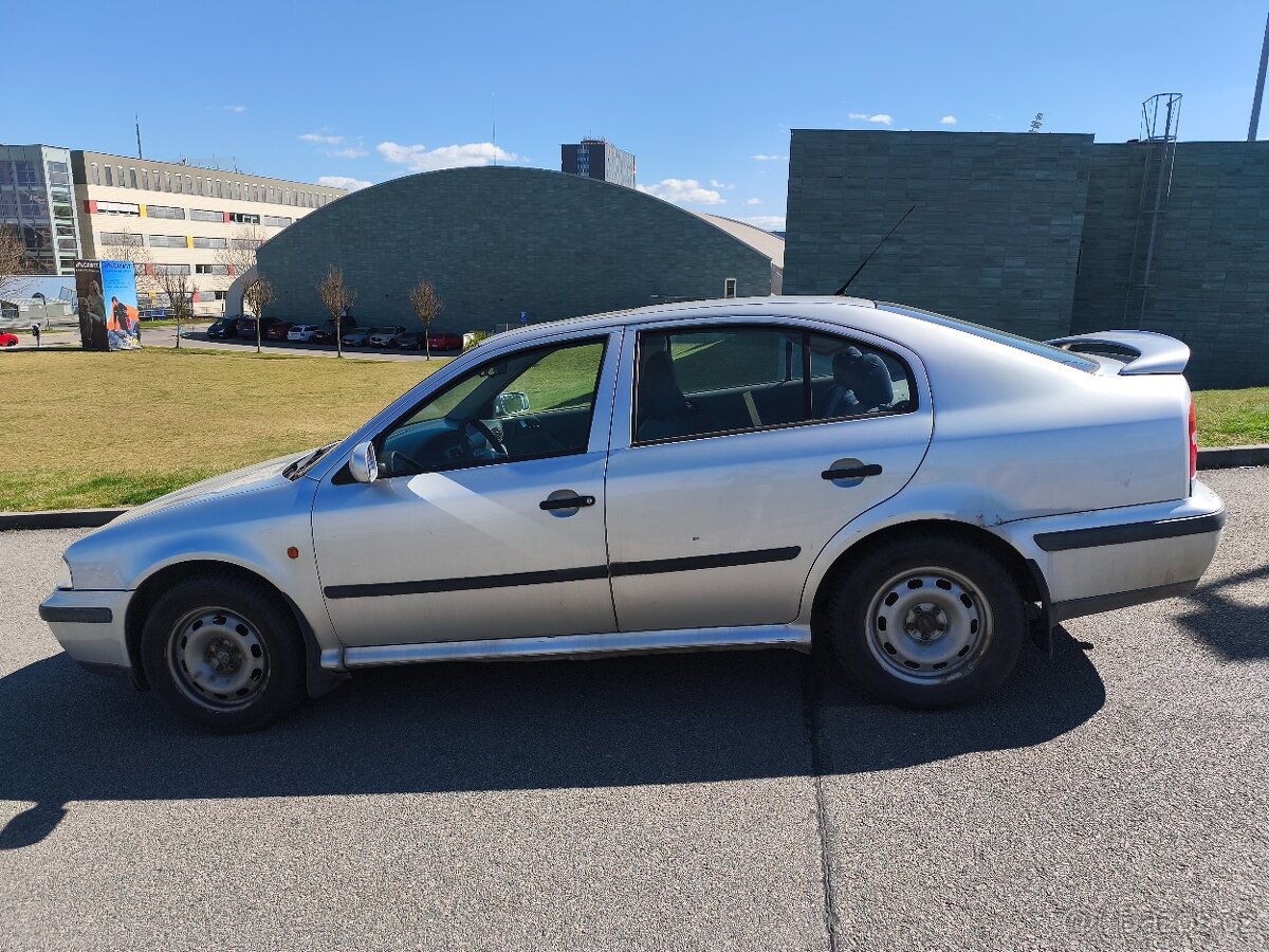 Škoda Octavia 1 - 3