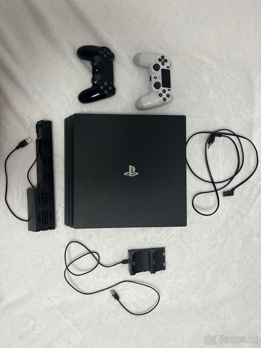 Konzole PS4 Pro 1 TB - 3