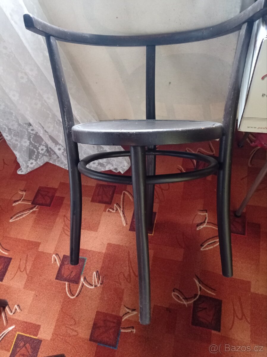 Prodám dvě starožitná křesla. - 3