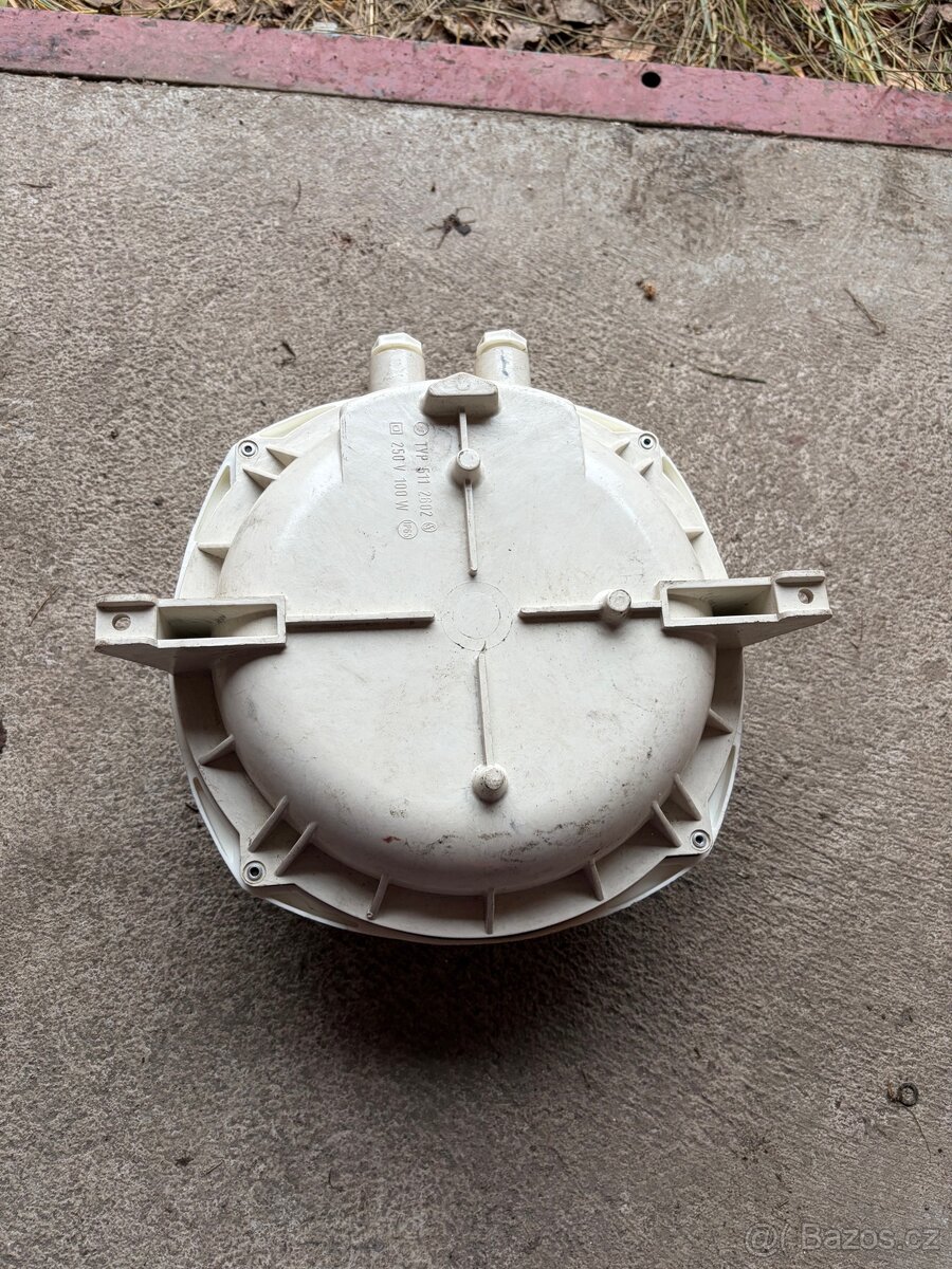 Plastové stropní svítidlo - 3