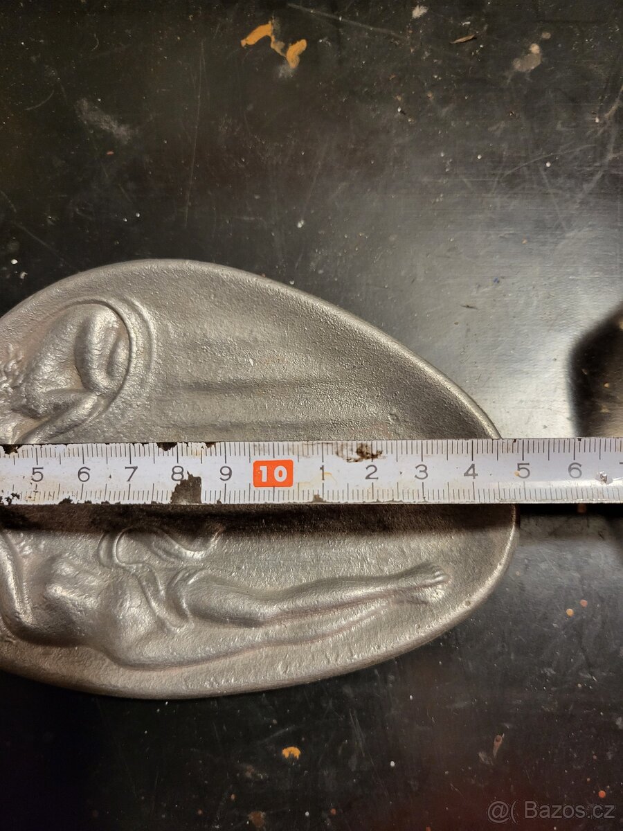 Retro odlitek a retro popelník - 3