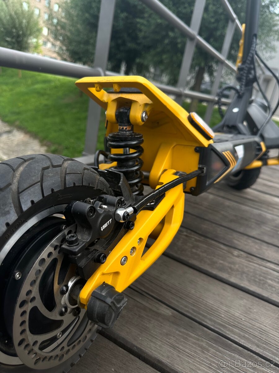 Elektrokoloběžka Vsett 10+ - 3