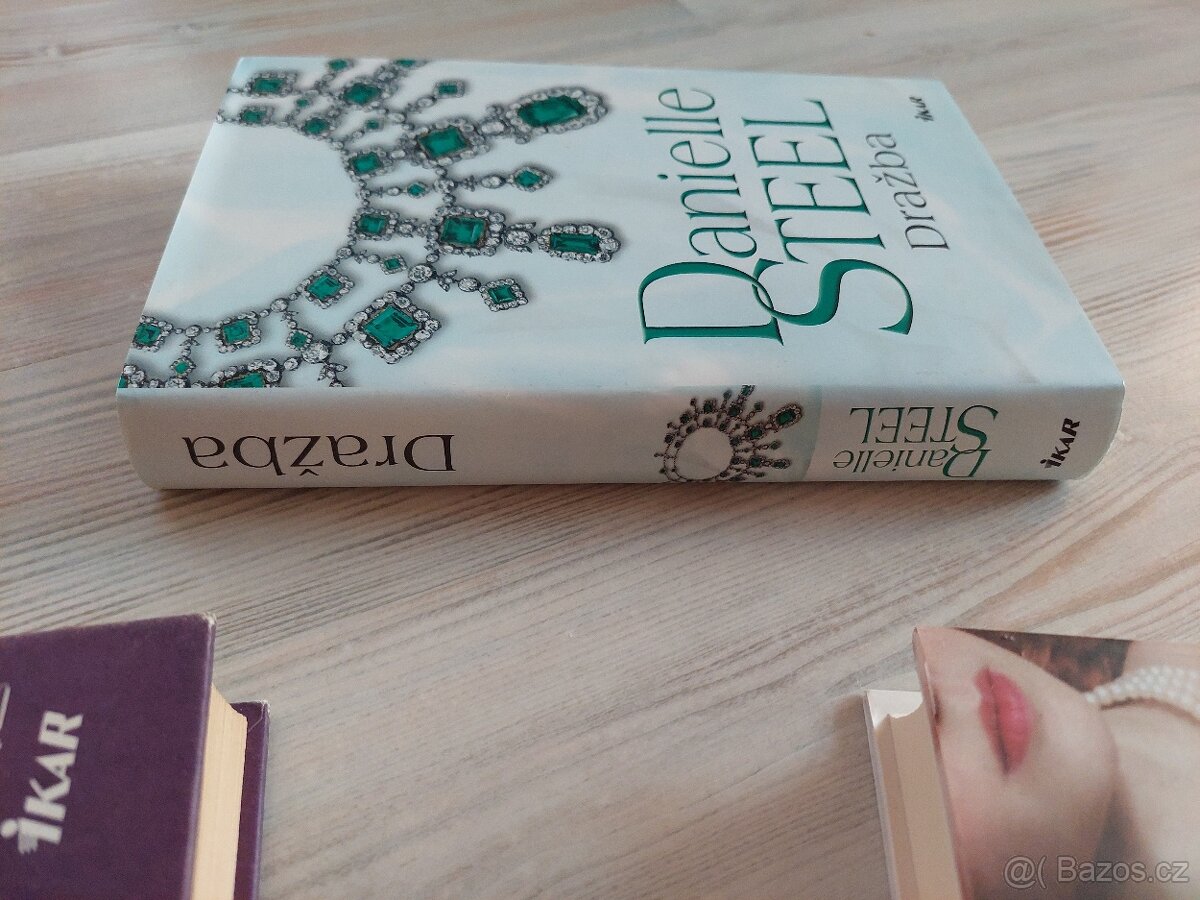 romány od Danielle Steel - mix - 3