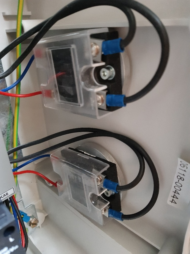 Elektrorozvaděč IP65 s PLC Unitronics V120 - 3