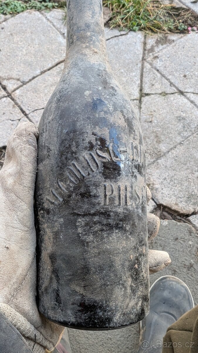 Prodám stare lahve. - 3