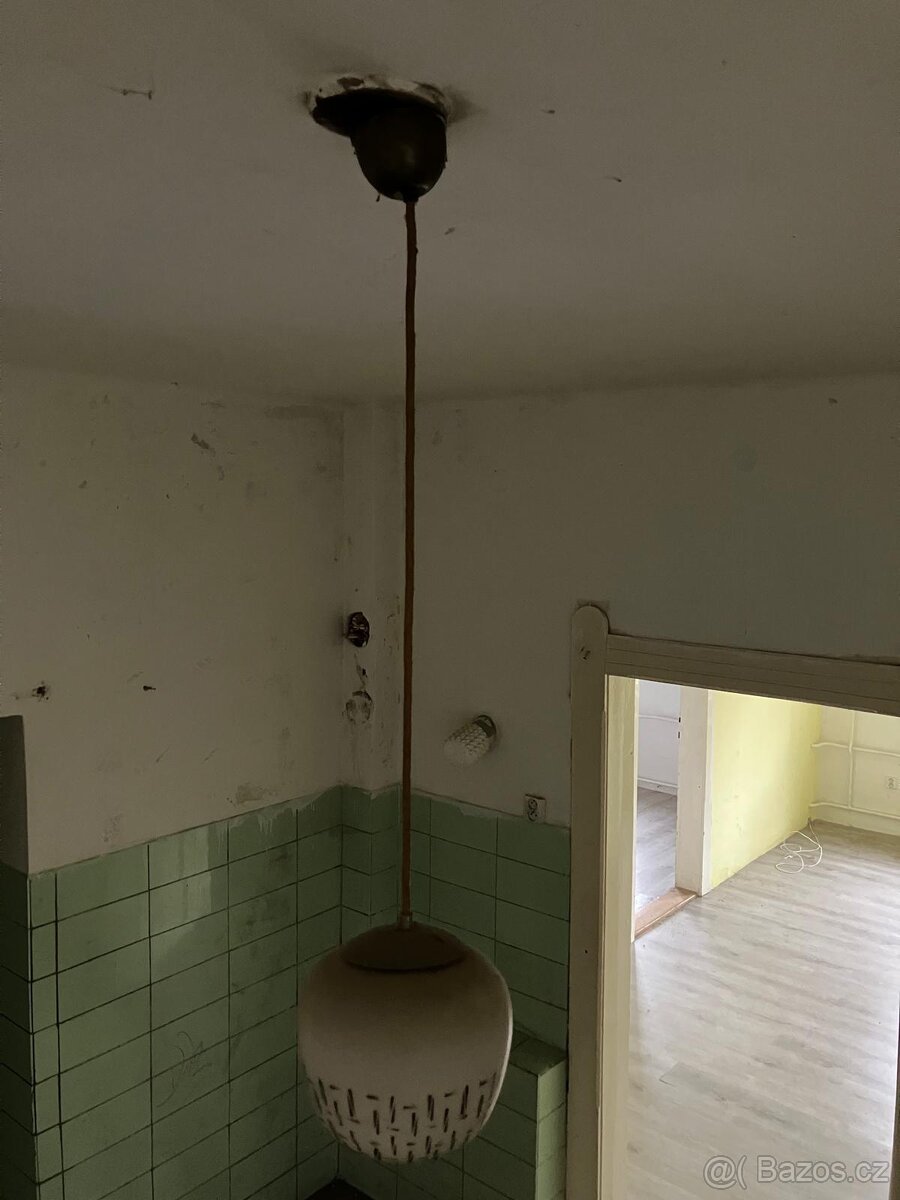 Retro lustr z 20. let - 3