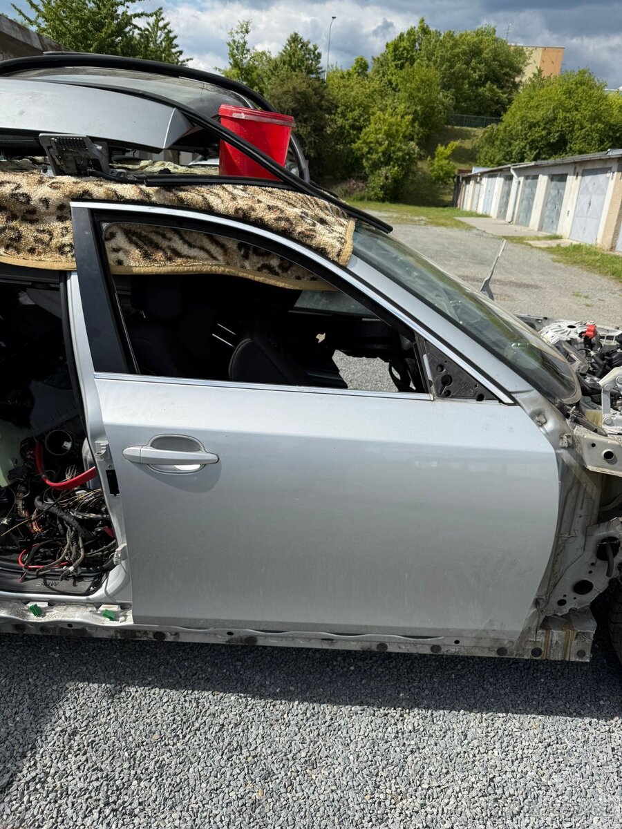 Dily bmw e60/61 525d facelift 145kw - 3