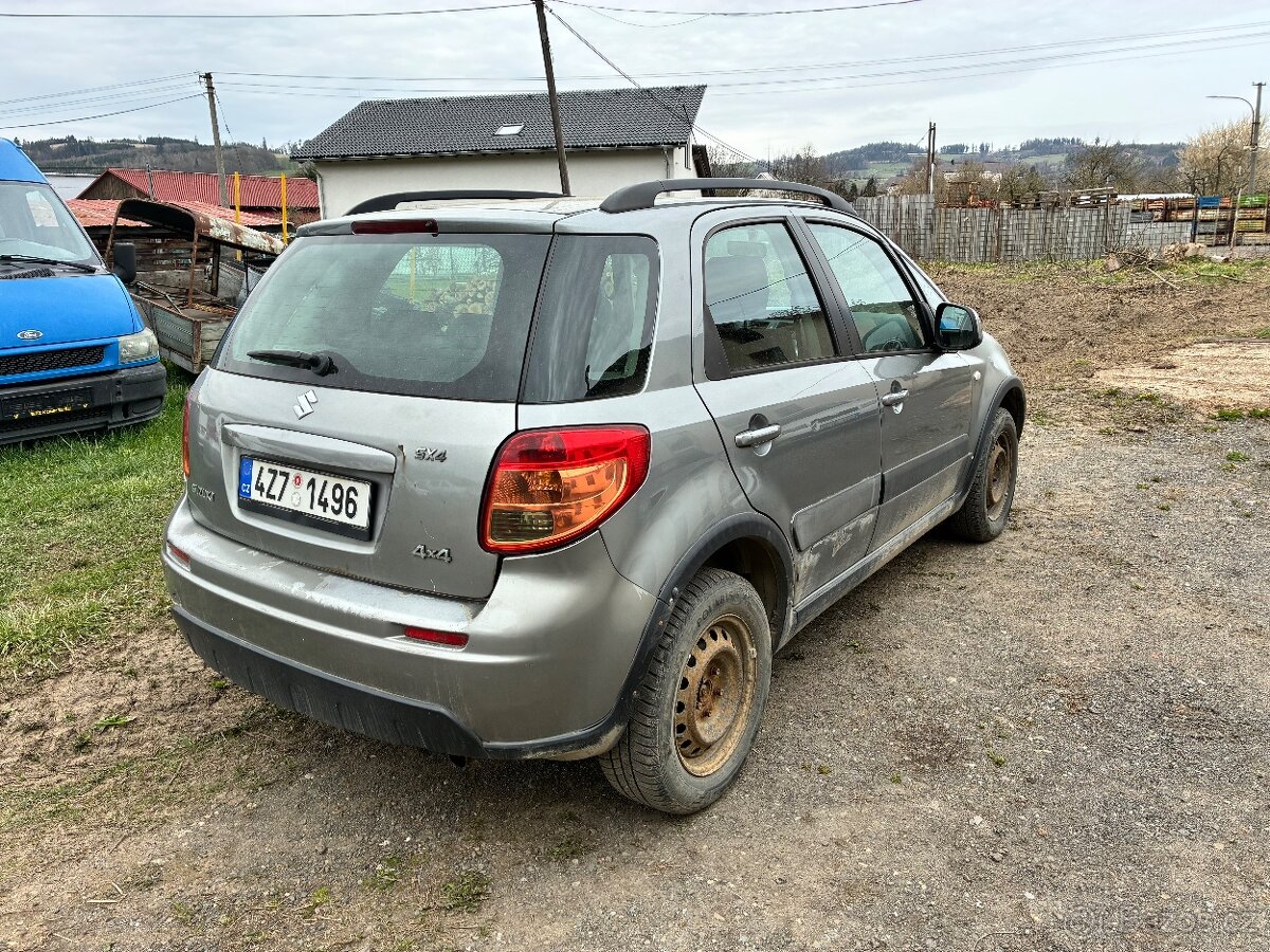 Suzuki sx4 - 3