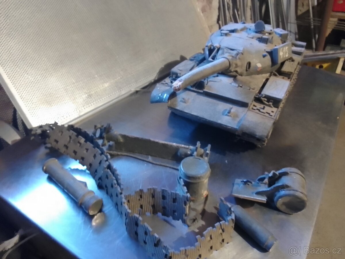 Model tanku T -55 - 3