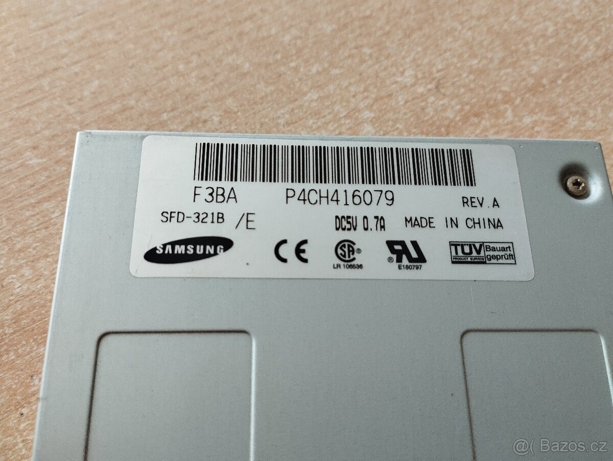Disketová jednotka Samsung SFD-321B - 3