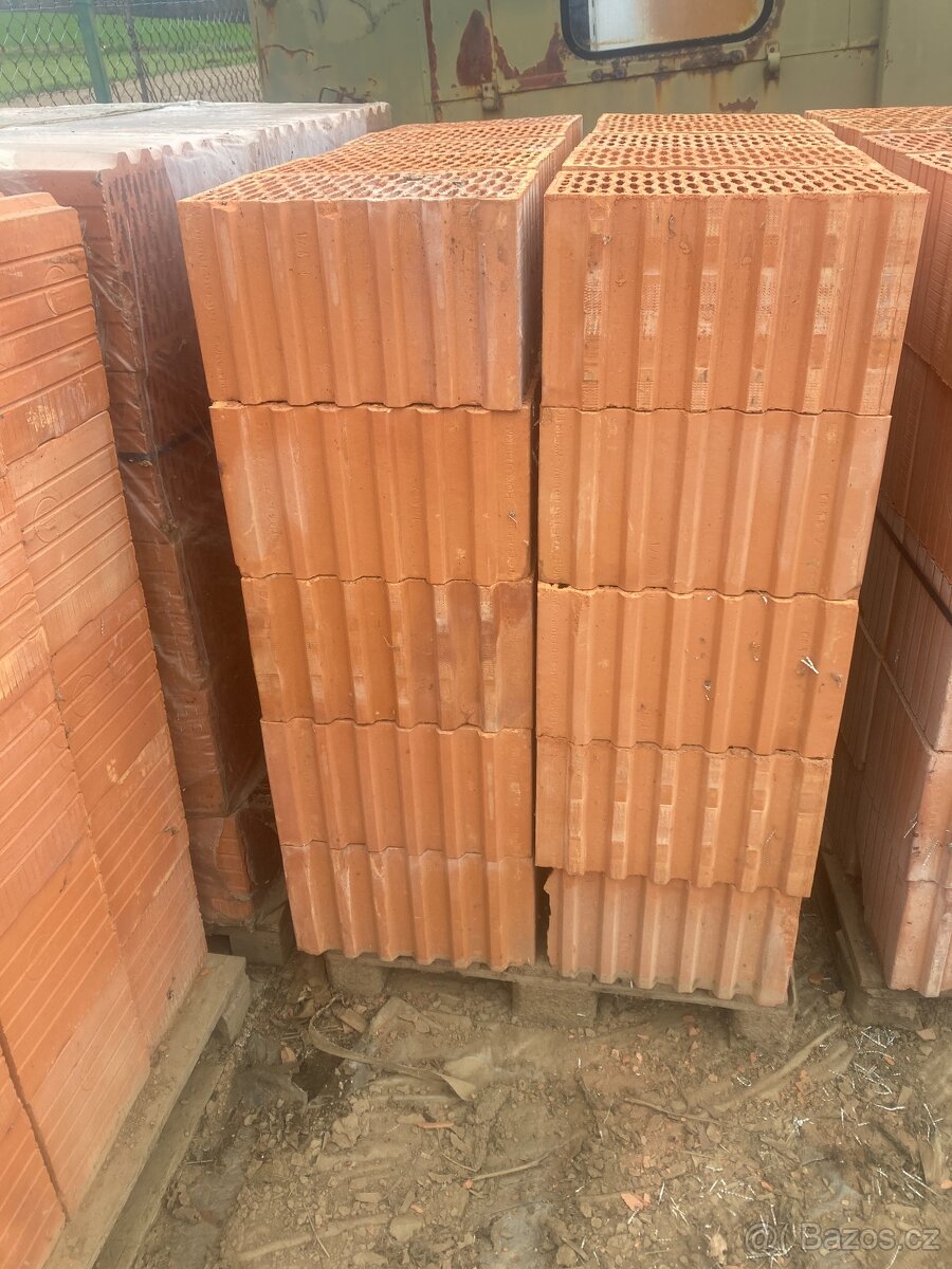 Cihly a stropní vložky - 3