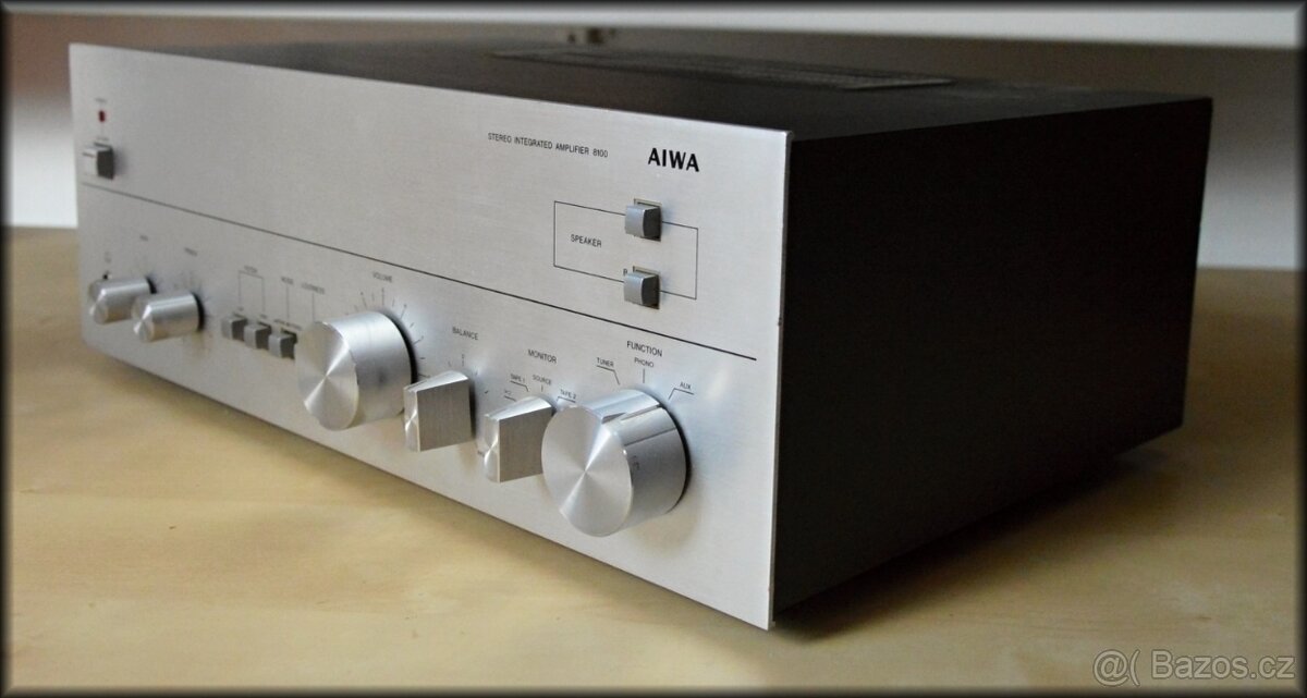 Zesilovač AIWA 8100 - 3