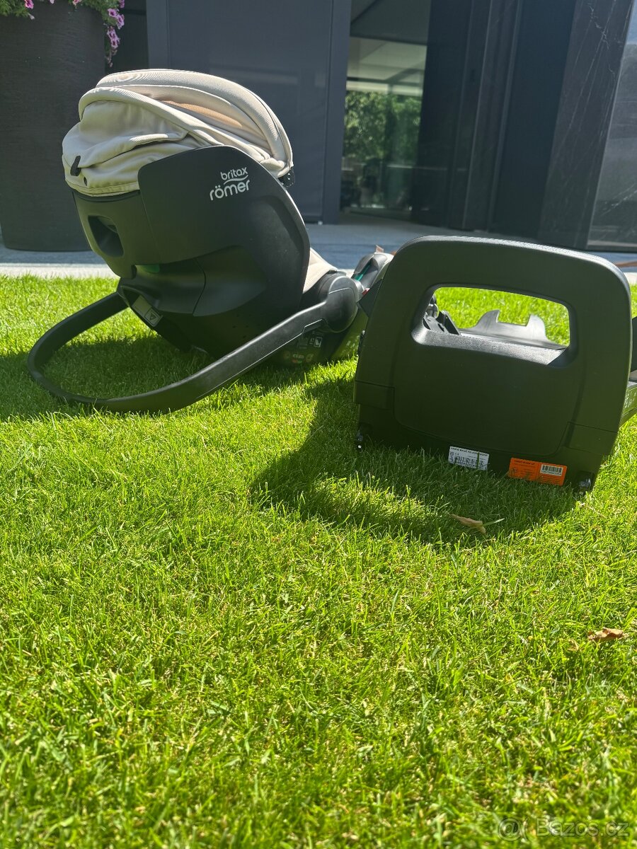 Autosedačka Britax Romer - 3