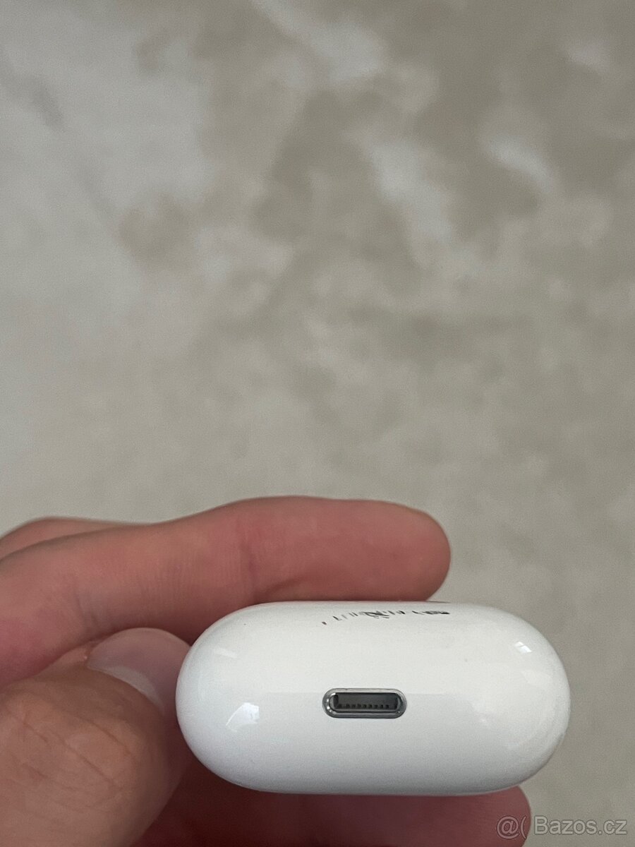 Apple Airpods - 3