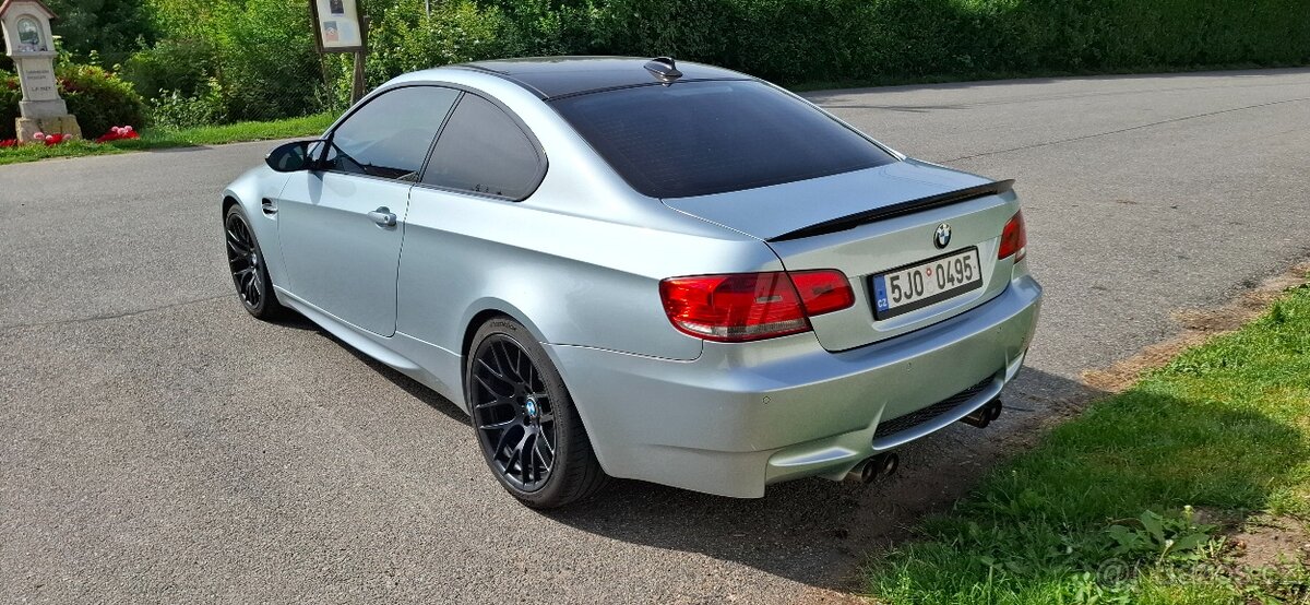 BMW M3 E92 manuál - 3