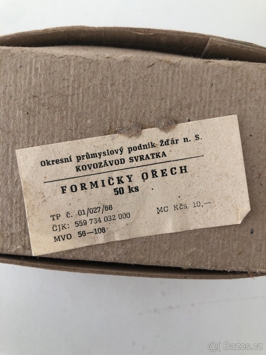 formicky na cukrovi - orech (velke), Kovozavody Svratka - 3