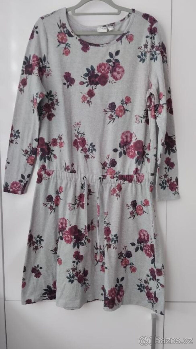 DÍVČÍ/DÁMSKÉ OBLEČENÍ vel.M /160 - 3