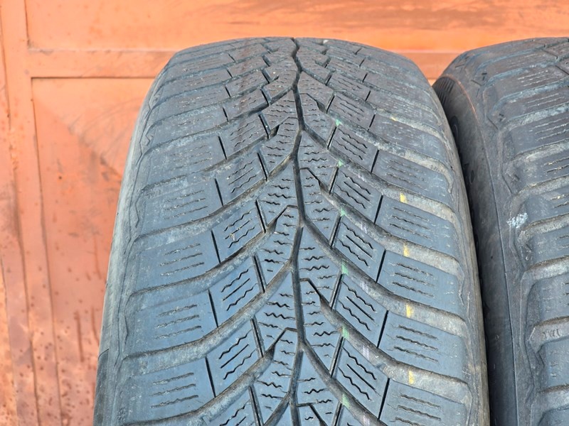 Zimní Continental 185/65/15 XL - 3
