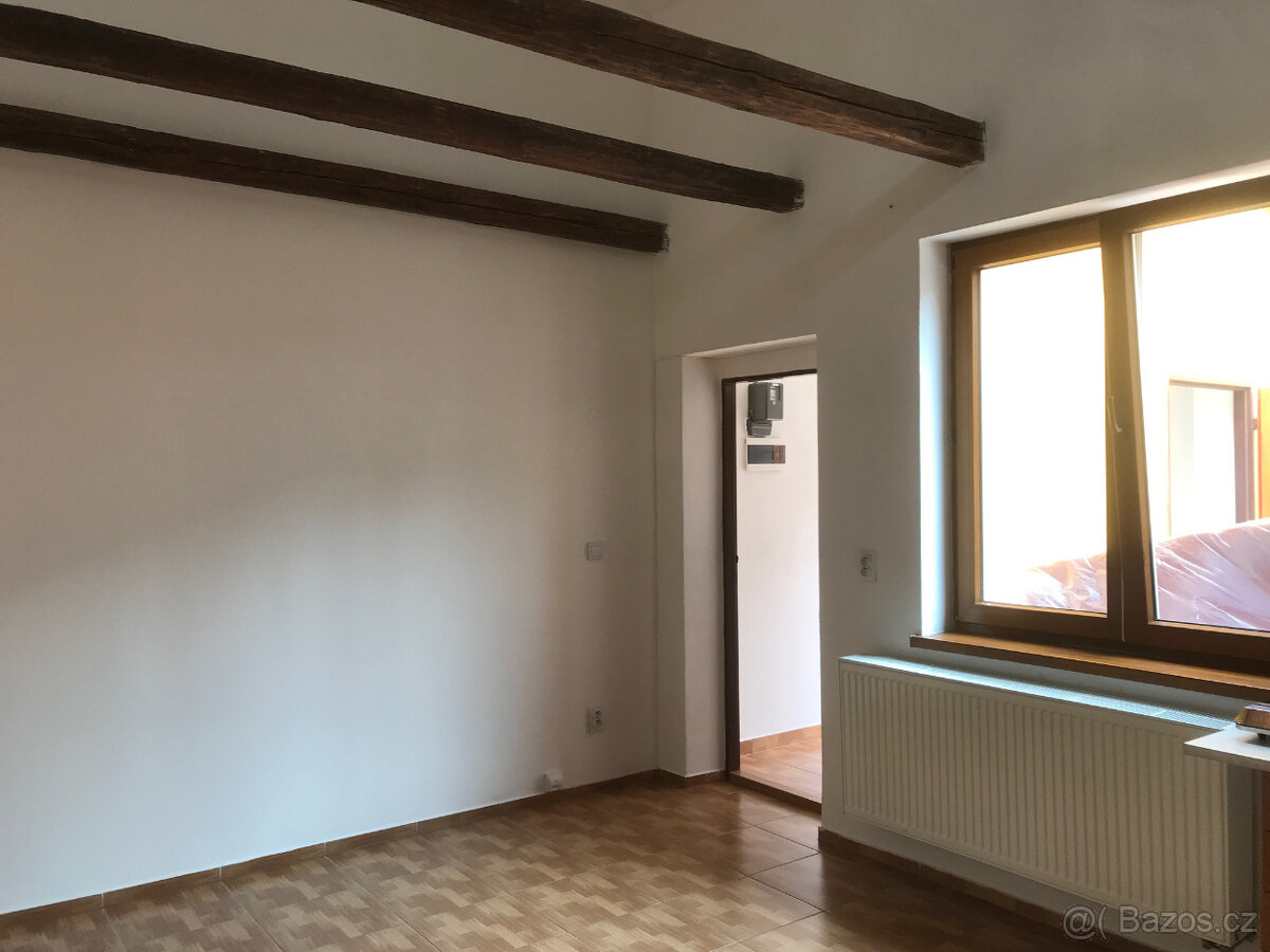 Pronájem bytu 1+kk 36 m² v Olomouci Bělidlech - 3