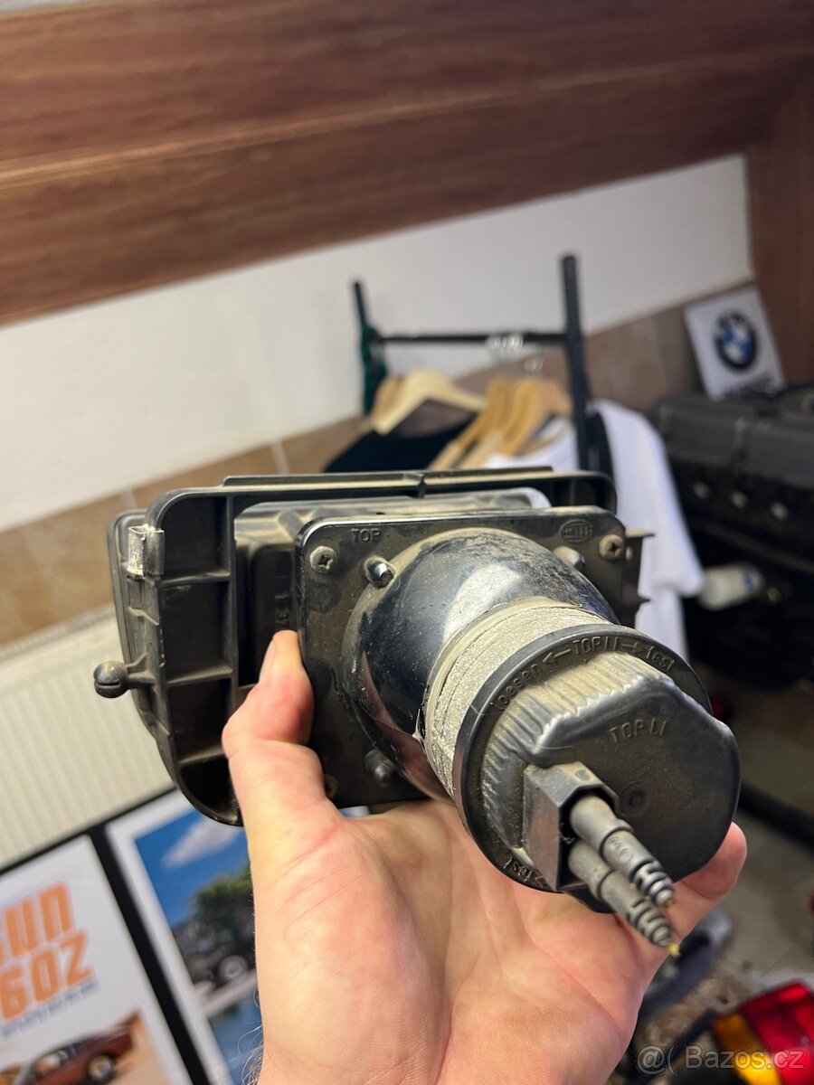 BMW E32 levé mlhové světlo - 3