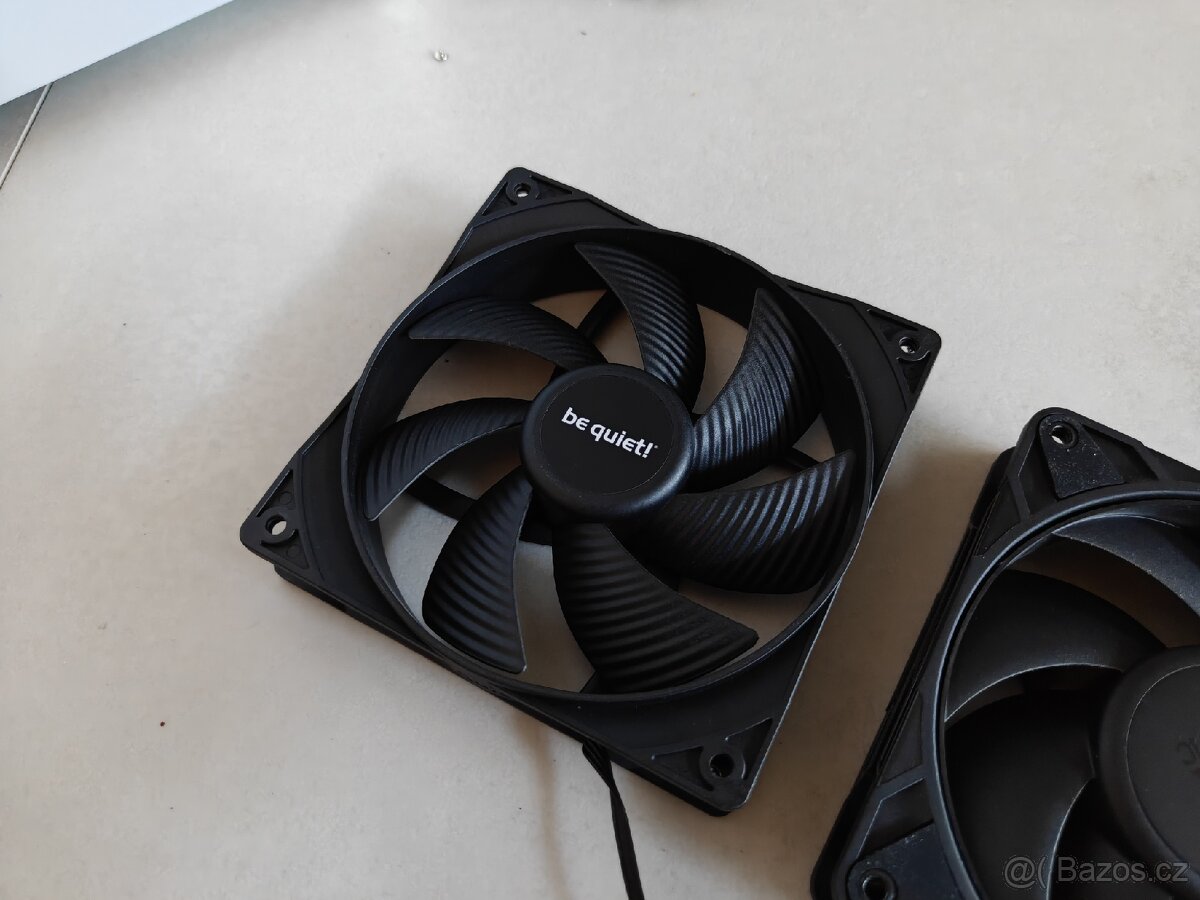 Ventilátory do PC skříně a Fan Hub - 3