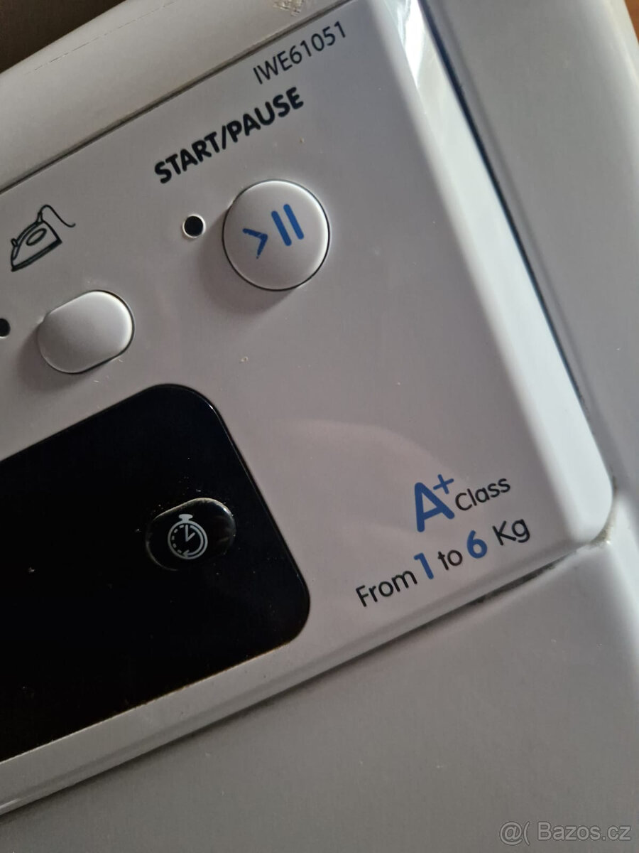 ÚZKÁ PRAČKA INDESIT - 3
