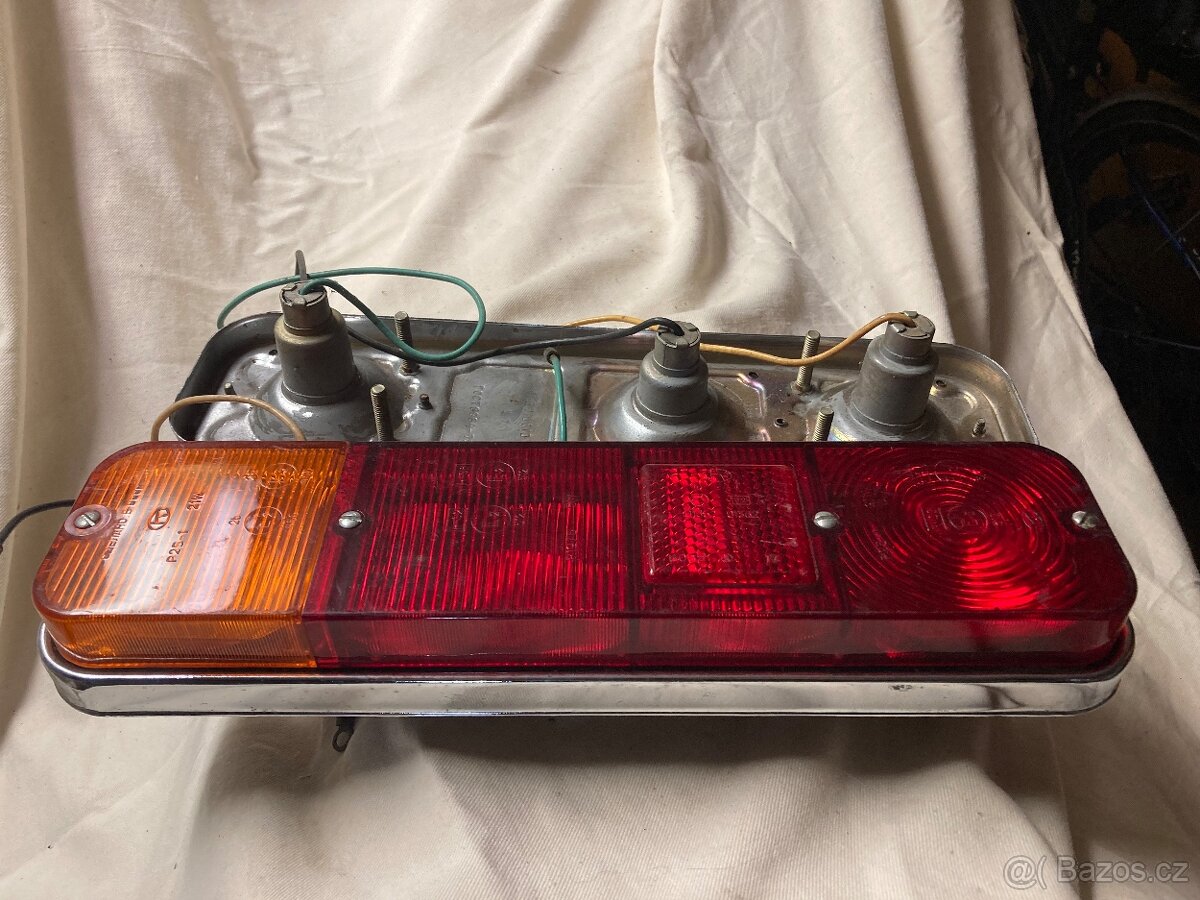 NOVÁ světla Moskvič. - 3