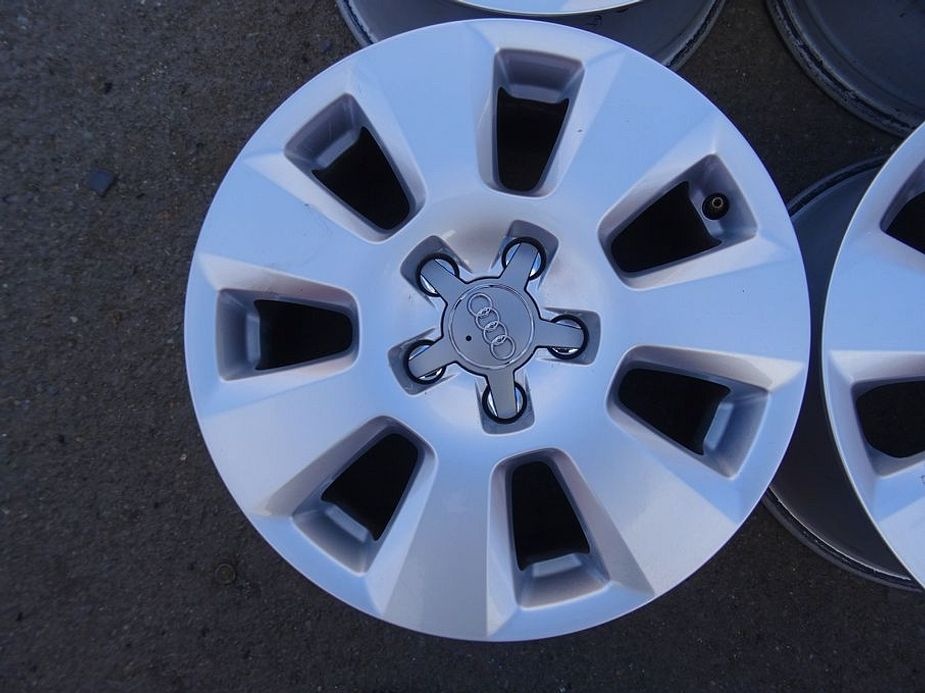 Alu disky originál Audi 16", 5x112, ET 37, šířka 7,5J - 3